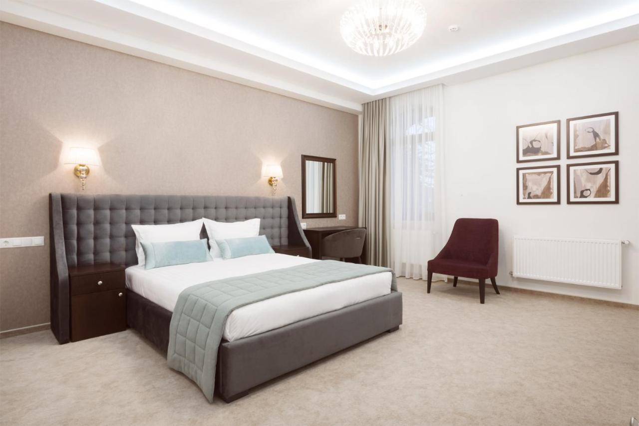 Roxen Hotel&Spa Chisinau Exterior foto