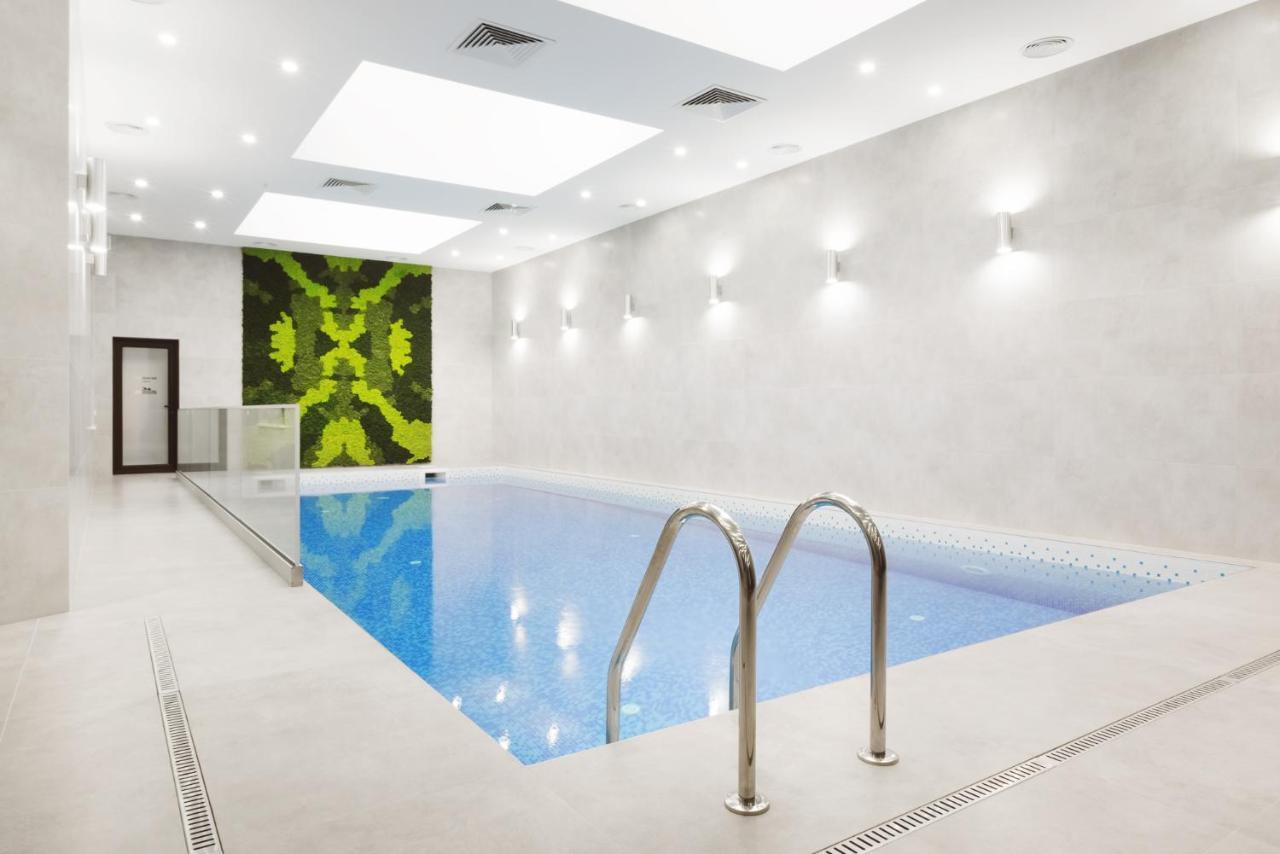 Roxen Hotel&Spa Chisinau Exterior foto